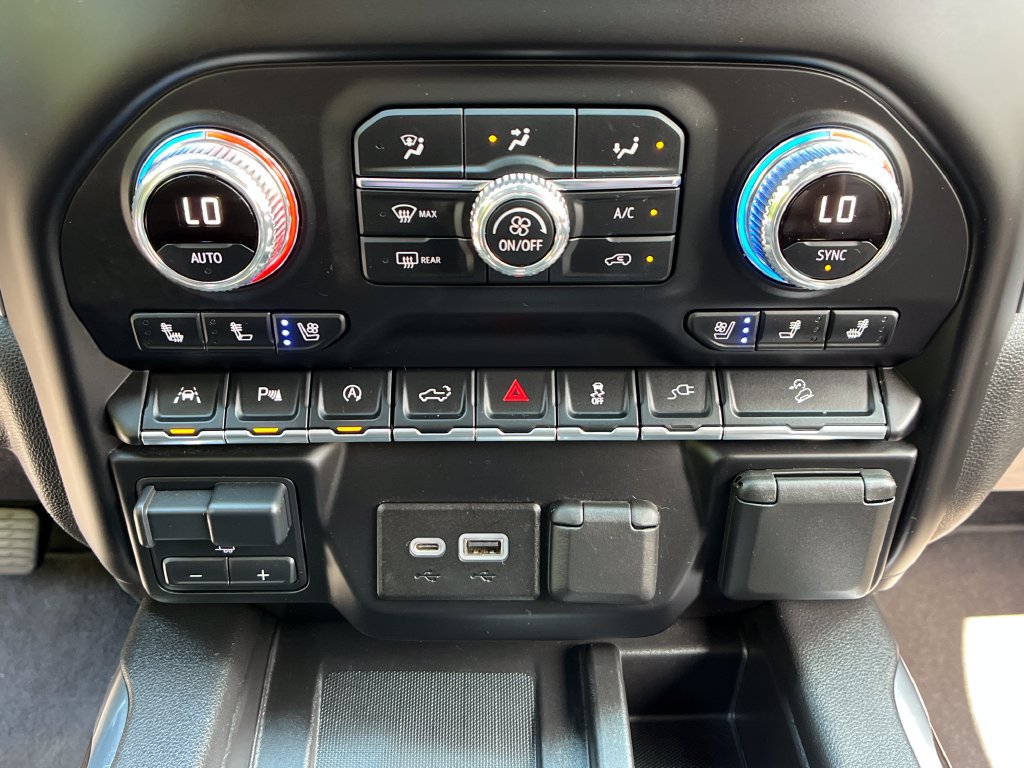Used 2020 GMC Sierra 1500 SLT w/ SLT Premium Plus Package AWD/4WD image 18