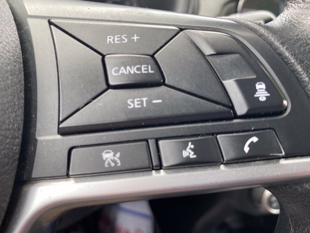 Used 2023 Nissan Kicks SV FWD image 27