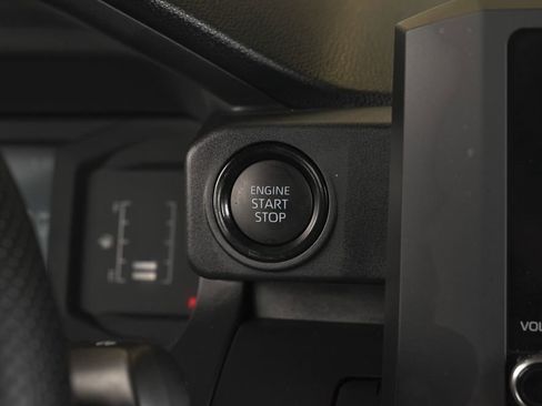 Used 2026 Toyota Tacoma SR RWD image 25