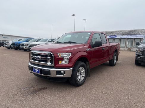 Used 2017 Ford F150 XLT image 7