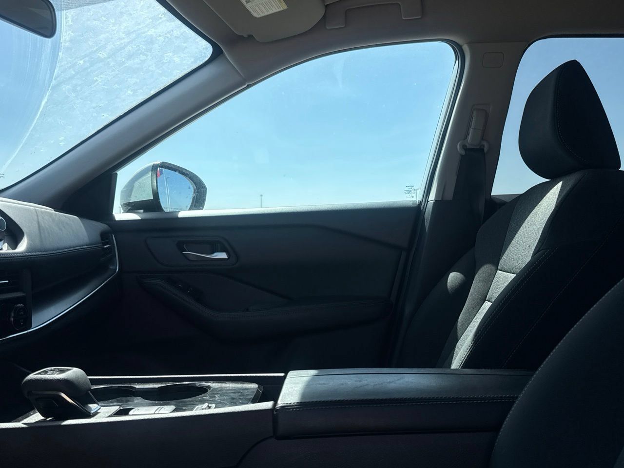 Certified 2024 Nissan Rogue SV FWD image 41