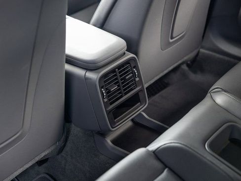 New 2025 Porsche Taycan image 30