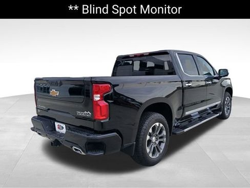 Used 2026 Chevrolet Silverado 1500 High Country w/ Technology Package AWD/4WD image 5