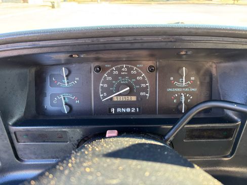 Used 1993 Ford E-350 and Econoline 350 XLT image 15