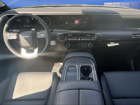 Certified 2026 Hyundai Palisade Calligraphy FWD image 6