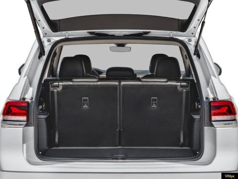 New 2026 Volkswagen Atlas SE image 10