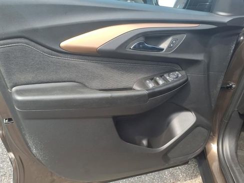 Used 2022 Chevrolet TrailBlazer ACTIV image 9