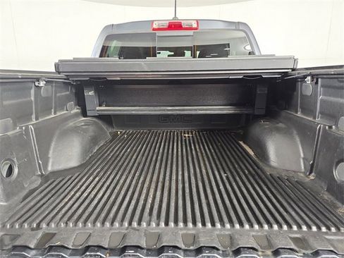 Used 2015 GMC Canyon SLT w/ Driver Alert Package image 11