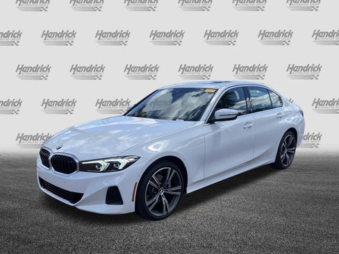 Certified 2024 BMW 330i Sedan RWD image 5