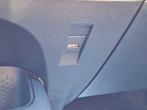 Used 2022 Toyota Corolla SE image 17