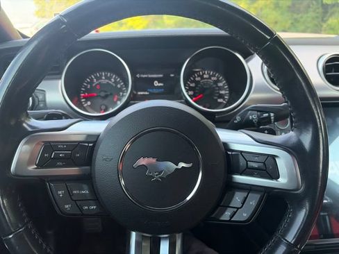 Used 2018 Ford Mustang GT w/ Black Accent Package RWD image 14