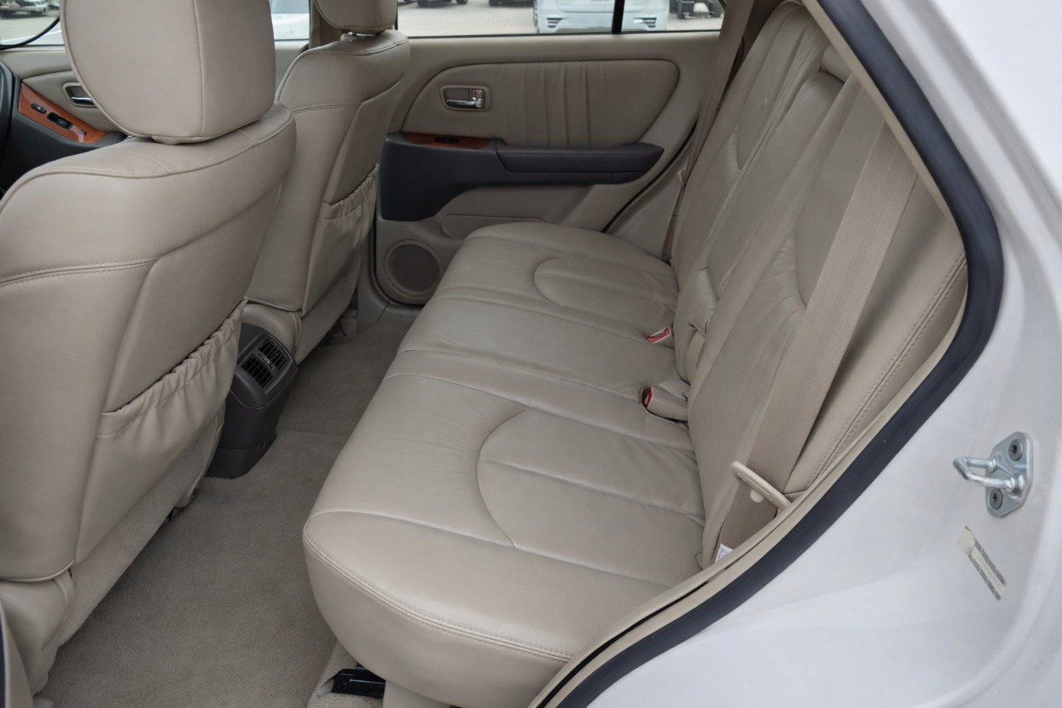Used 2003 Lexus RX 300 4WD w/ Premium Plus Value Pkg image 8