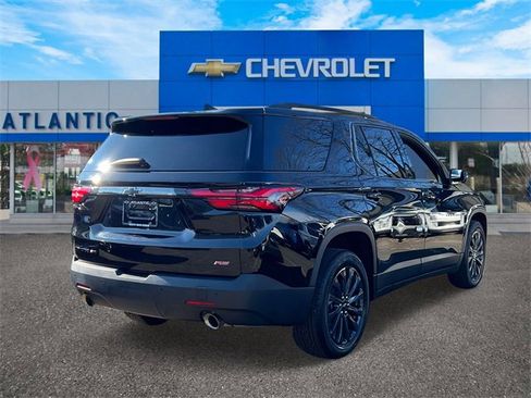 Used 2022 Chevrolet Traverse RS image 6