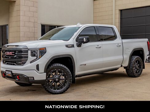 Used 2023 GMC Sierra 1500 AT4 w/ AT4 Premium Package image 4
