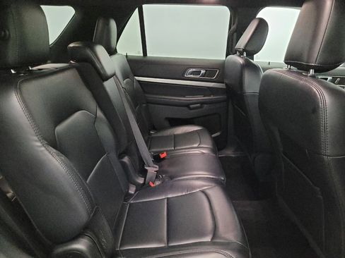 Used 2019 Ford Explorer XLT w/ Equipment Group 202A image 19