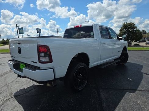 Used 2024 RAM 2500 Big Horn w/ Night Edition AWD/4WD image 8