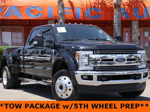 Used 2019 Ford F450 Lariat image 2