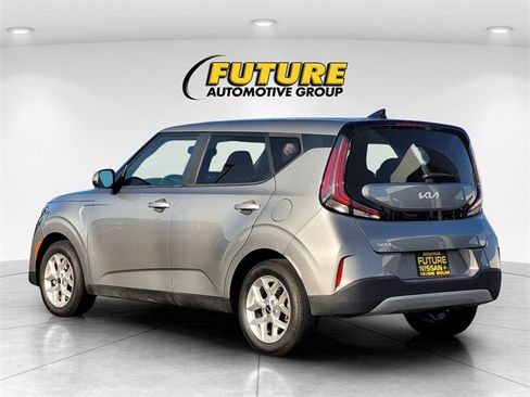 Used 2023 Kia Soul LX w/ Option Group 015 image 8