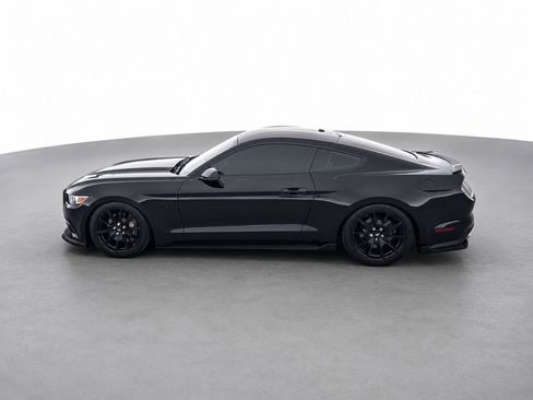 Used 2017 Ford Mustang GT Premium w/ Black Accent Package RWD image 7