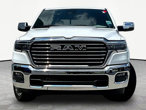 Used 2025 RAM 1500 Laramie AWD/4WD image 2