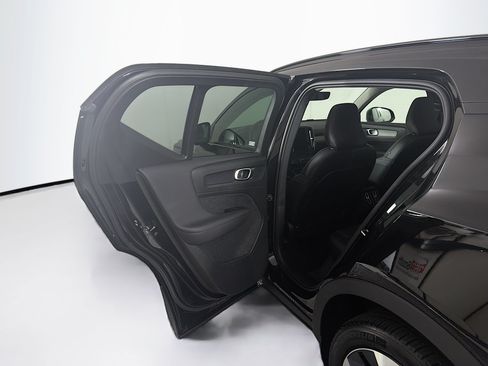 Used 2026 Volvo XC40 B5 Plus AWD/4WD image 25