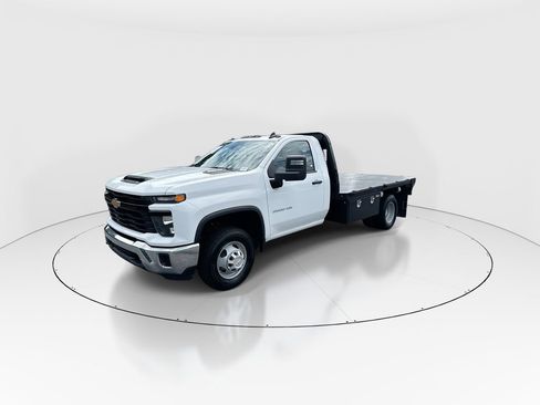 Used 2025 Chevrolet Silverado 3500 W/T w/ WT Convenience Package RWD image 4