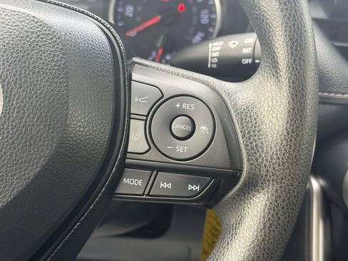 Used 2019 Toyota RAV4 LE w/ All Weather Liner Package AWD/4WD image 32