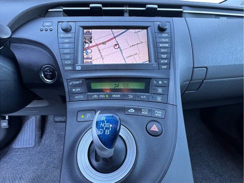 Used 2010 Toyota Prius Five image 11