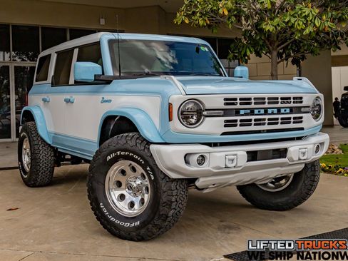 Used 2025 Ford Bronco Heritage Edition image 1