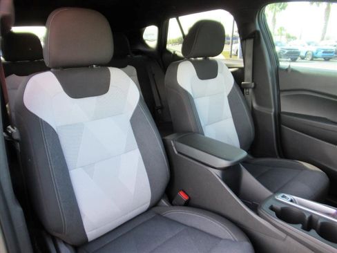 Certified 2024 Chevrolet Trax RS w/ Driver Confidence Package image 8