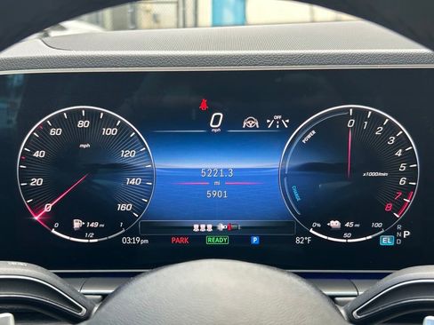 Used 2025 Mercedes-Benz GLE 450e 4MATIC image 18