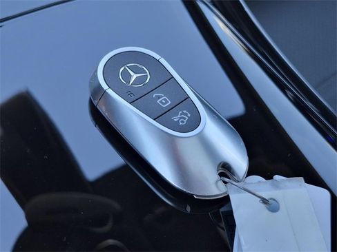 Certified 2025 Mercedes-Benz GLC 300 image 35