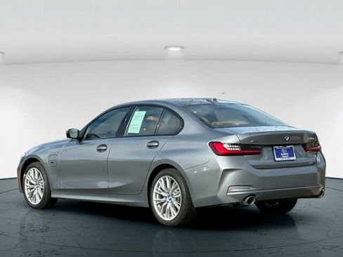 Used 2023 BMW 330e xDrive w/ Convenience Package image 4
