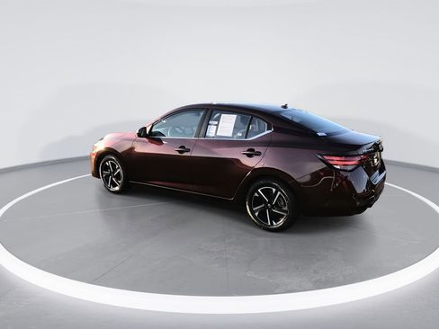 Used 2024 Nissan Sentra SV image 6