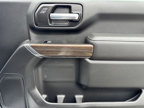 Used 2022 Chevrolet Silverado 2500 LT w/ Convenience Package image 20