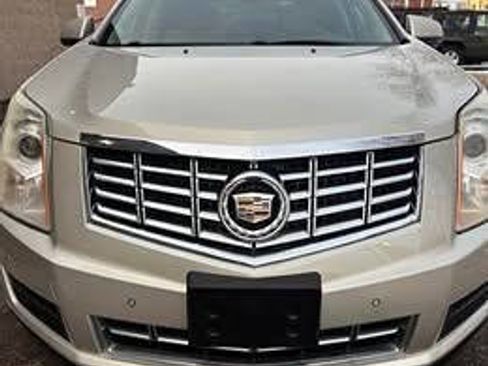 Used 2014 Cadillac SRX Luxury AWD/4WD image 7