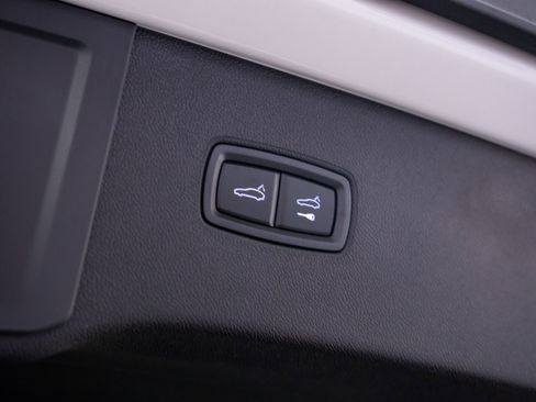 New 2026 Porsche Cayenne image 36