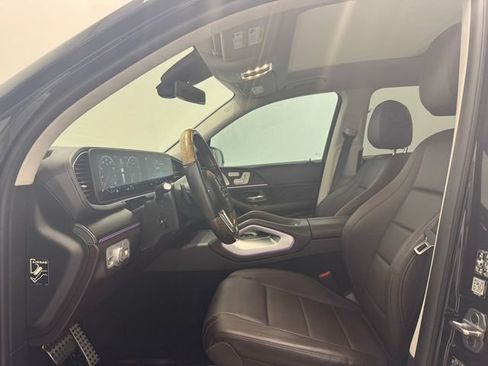 Used 2023 Mercedes-Benz GLS 450 4MATIC image 17