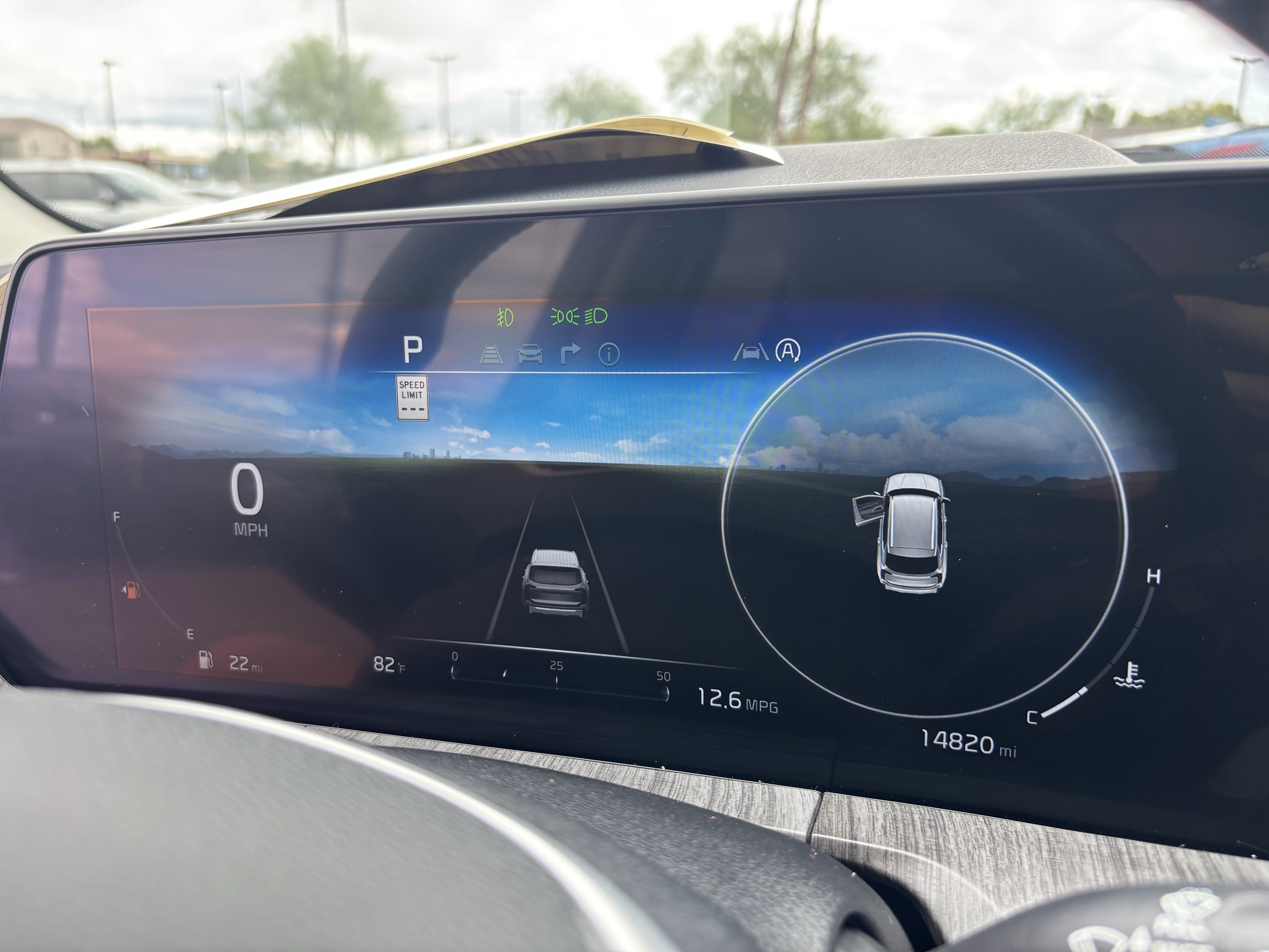 Certified 2024 Kia Telluride SX w/ Towing Package FWD image 28