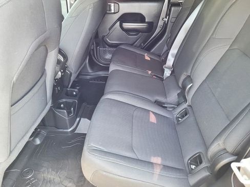Used 2021 Jeep Gladiator Sport AWD/4WD image 12
