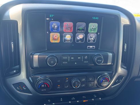 Used 2018 Chevrolet Silverado 1500 LT w/ Texas Edition image 15