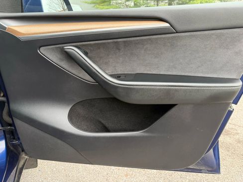 Used 2023 Tesla Model Y Long Range image 28