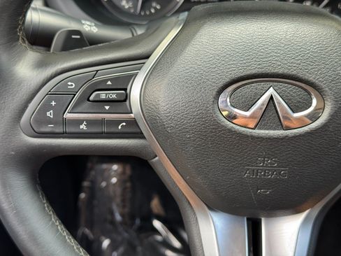 Used 2020 INFINITI QX50 Luxe w/ Navigation Package FWD image 20