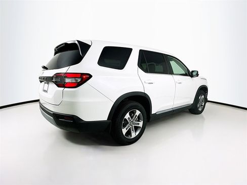 New 2025 Honda Pilot EX-L image 6