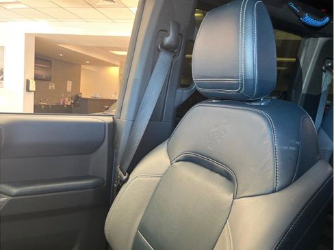 Used 2022 Ford Bronco Outer Banks image 15