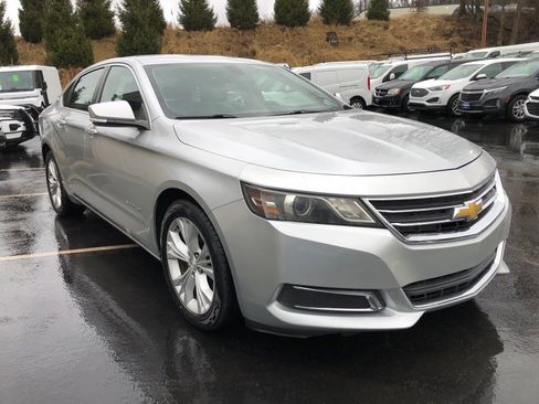 Used 2014 Chevrolet Impala LT w/ Convenience Package image 7
