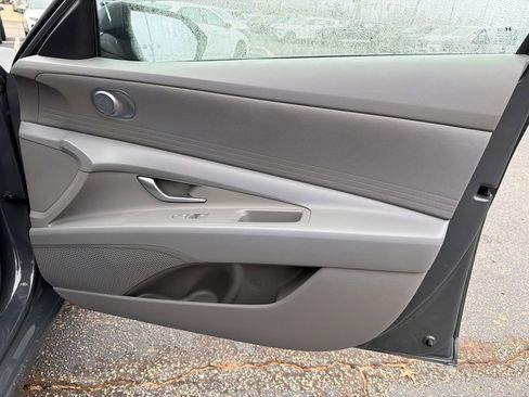 New 2026 Hyundai Elantra SE image 14