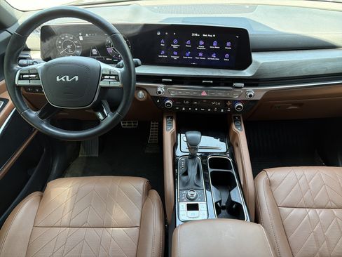 Certified 2025 Kia Telluride SX Prestige X-Line AWD/4WD image 3