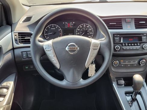 Used 2016 Nissan Sentra S FWD image 5