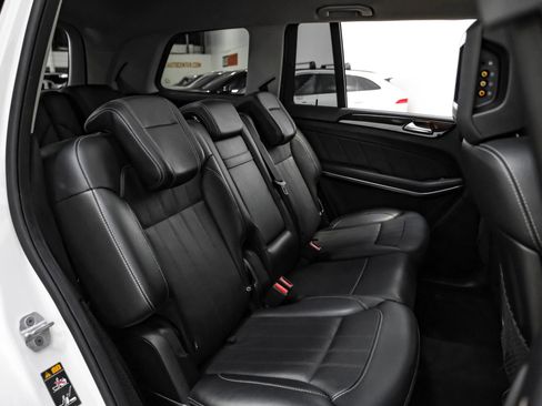 Used 2014 Mercedes-Benz GL 450 4MATIC image 29